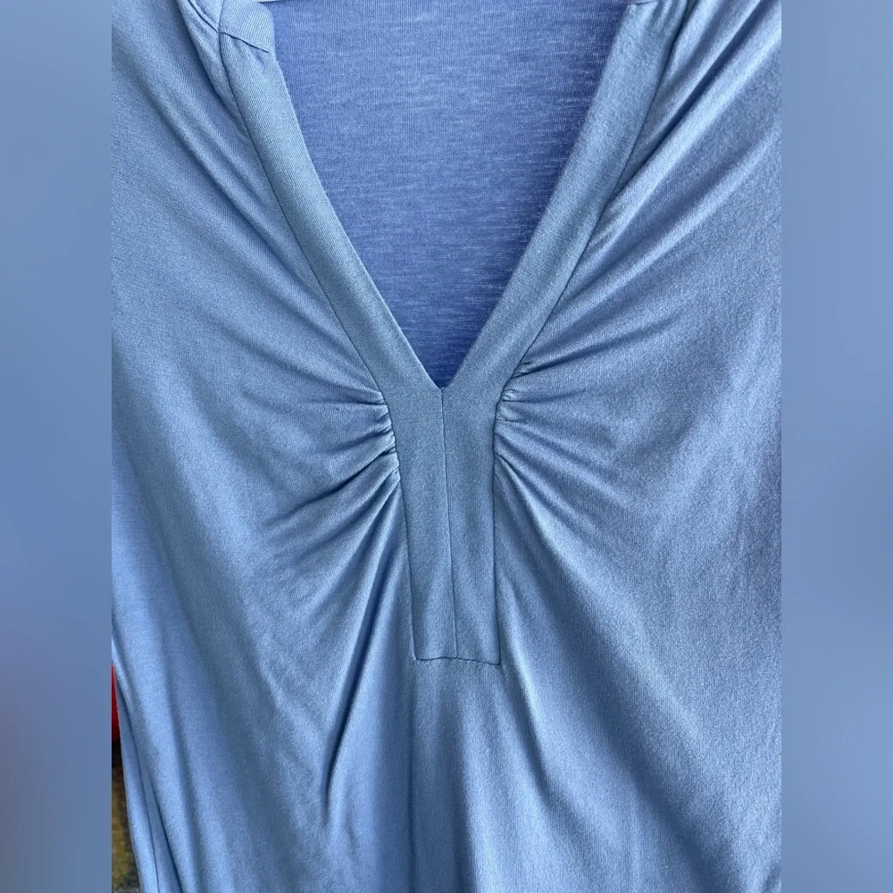 Women's Lascana By Venus Periwinkle V- Neck Top S ✨BRAND NEW✨ - Picture 2 of 9